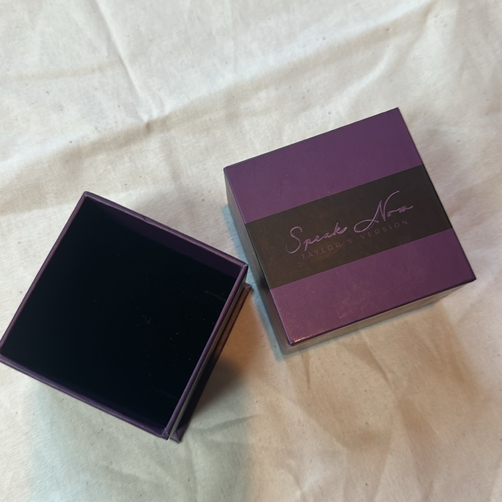 Taylor Swift Speak Now Edition Box Purple and Black